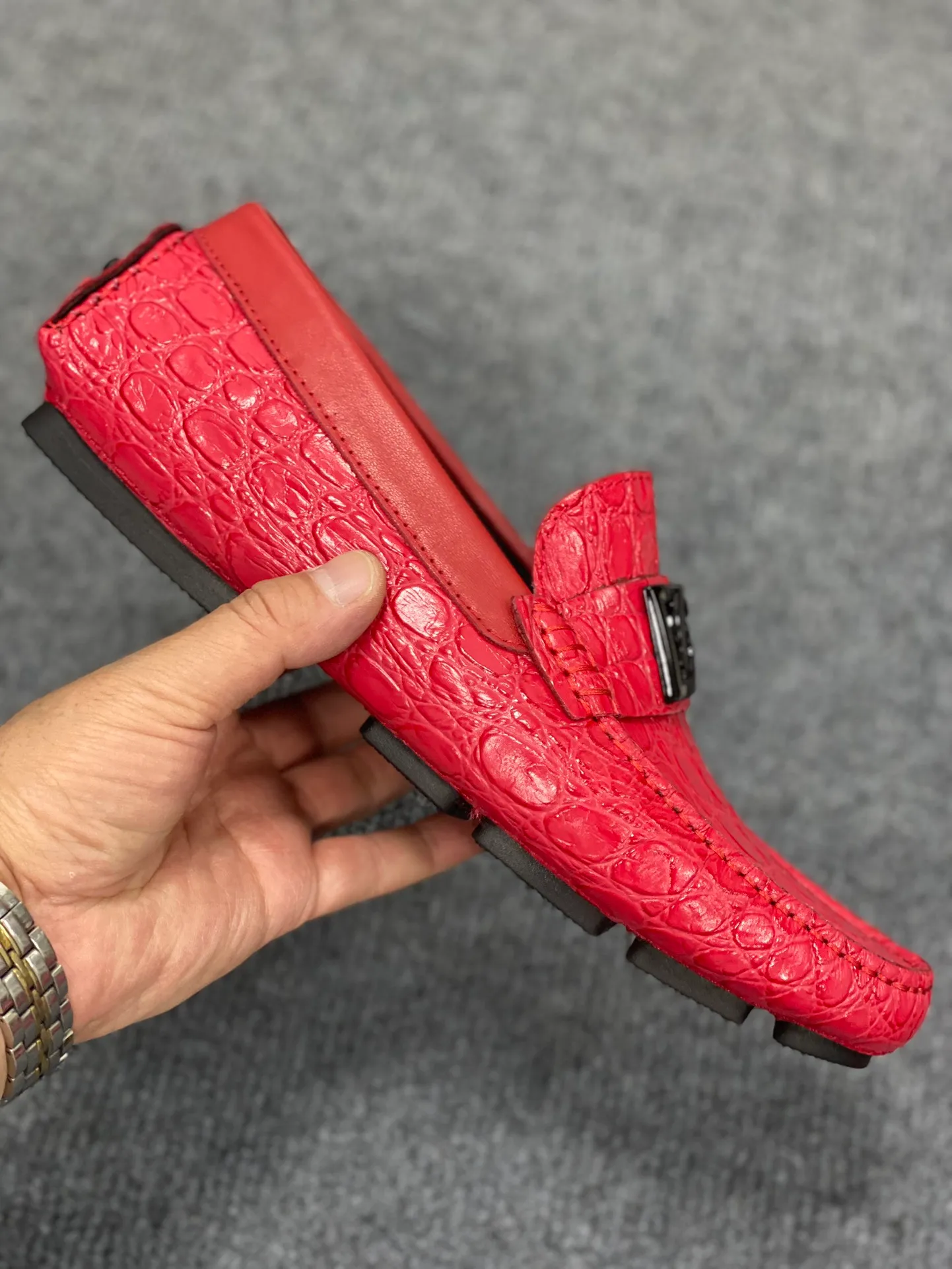 Men's Men's Shoes Men's Men's Shoes 💰700 new style "DG Duban Spring New Casual Driving Shoes" latest hot style, top brand luxury ~ purchasing agency, top quality ~.  The upper is made of imported original cowhide with fine workmanship. The original stylish and stylish soft rubber wear-resistant and non-slip outsole is light and comfortable on the feet. The real thing looks better in real life, 38-45